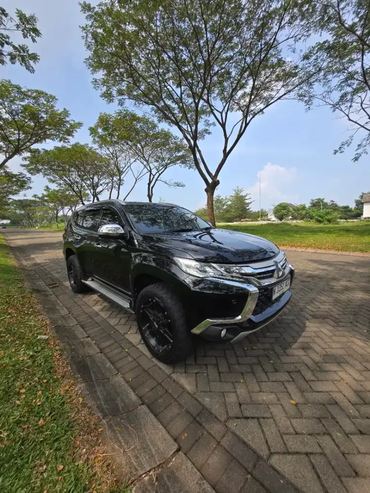 Jual pajero kilometer rendah
