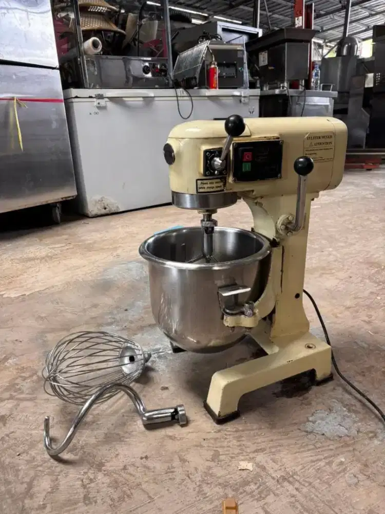 MIXER PLANETARY  

Merk BLESSED 
Kapasitas 15 Liter, Fungsi normal