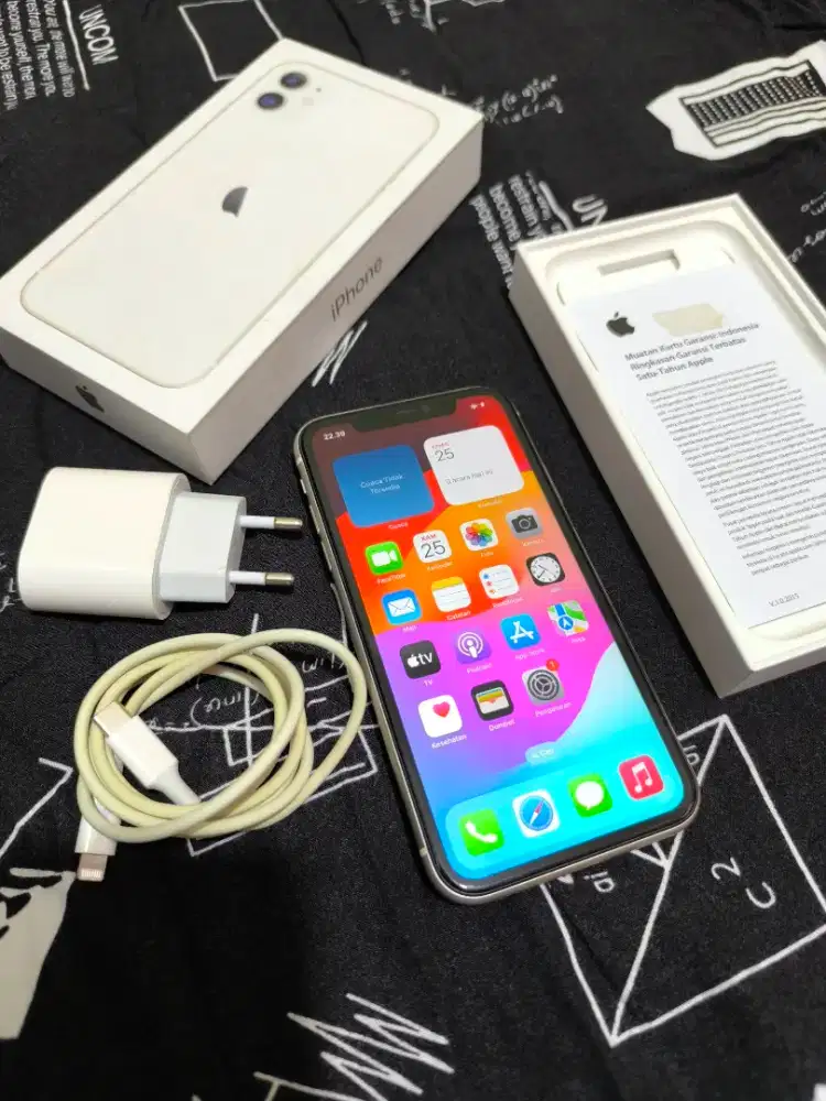 Iphone 11 64gb ibox lengkap