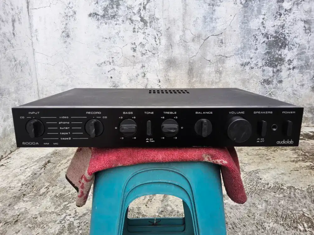 Amplifier Audiolab 8000A