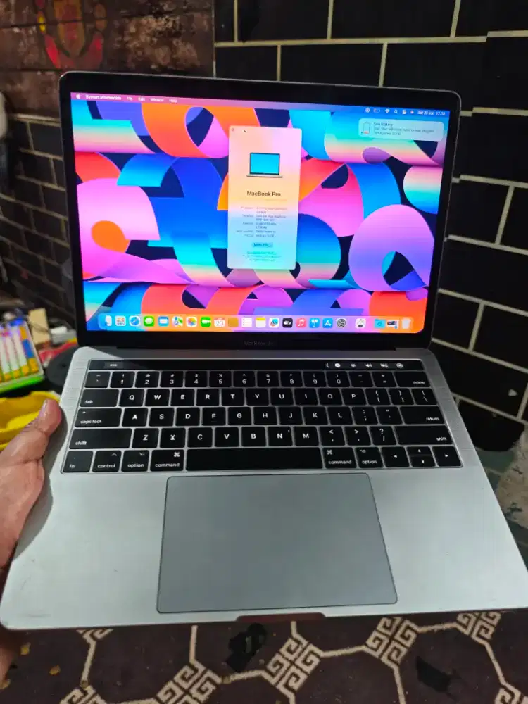 Macbook Pro 2017 Touchbar 8/256Gb iBox Normal