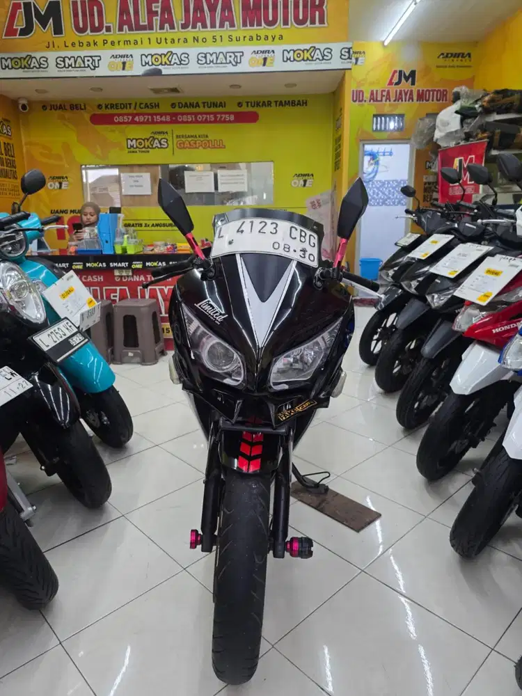 Honda CBR 150R tahun 2015