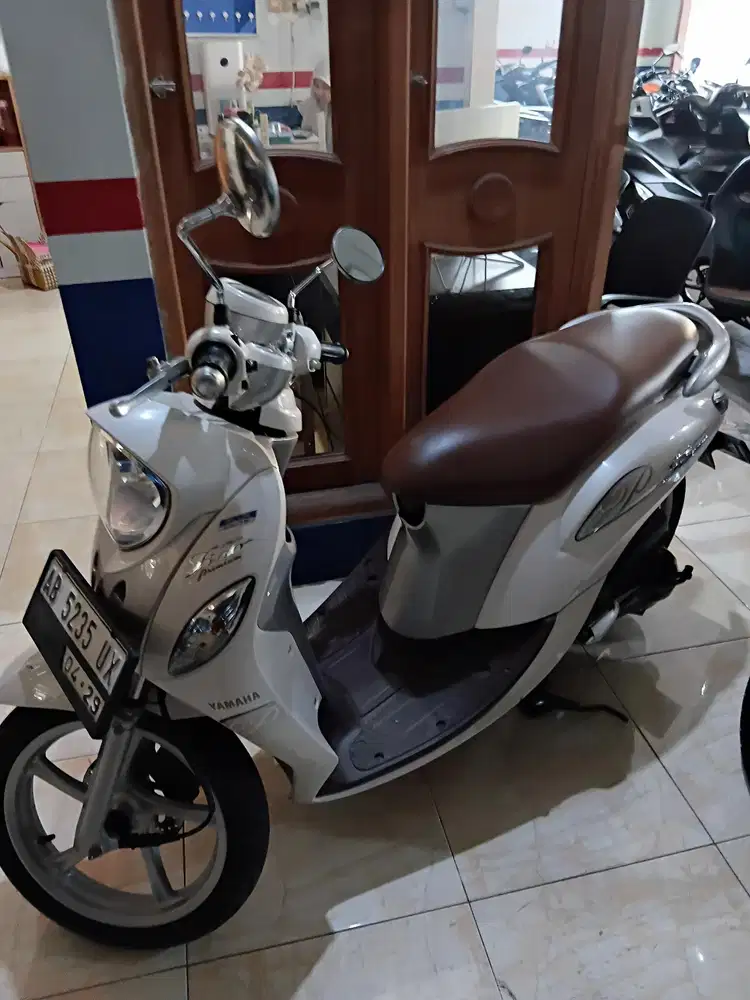 Fazzio putih 2019 125cc mulus pajak panjang Gbm