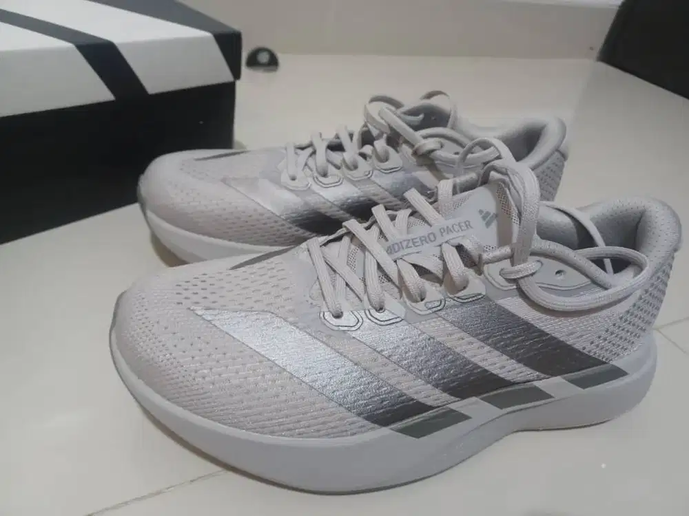 adidas Running Adizero Pacer Men Grey size 42 2/3 US 9 UK 8.5