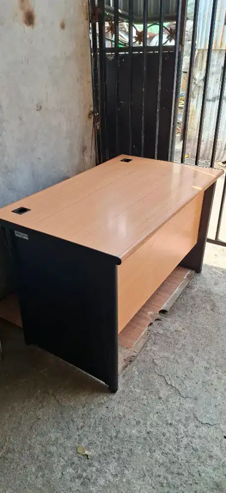 Meja kantor, meja Pc , meja belajar