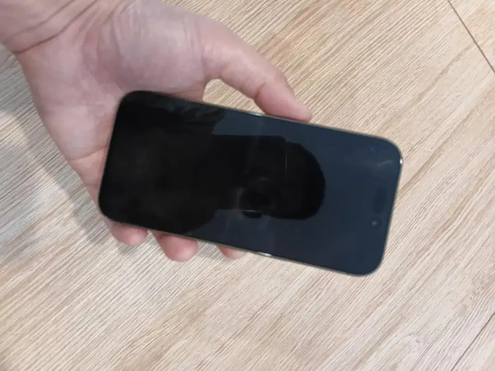 WTS Iphone 17 Basic 256GB Second