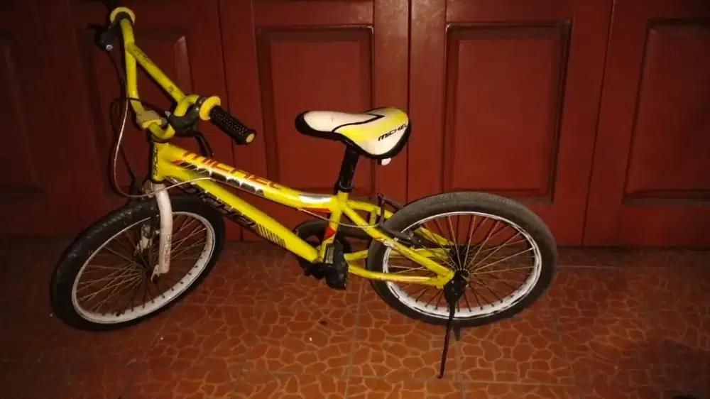 Sepeda bmx ukiran 20