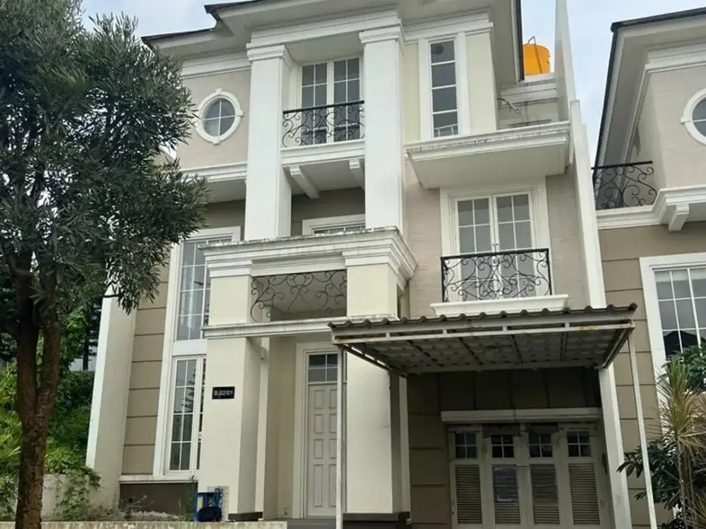 Rumah di Perum Citra Garden cluster The Peak Malang 3 lantai