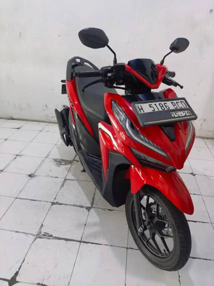 vario 125 led  merah