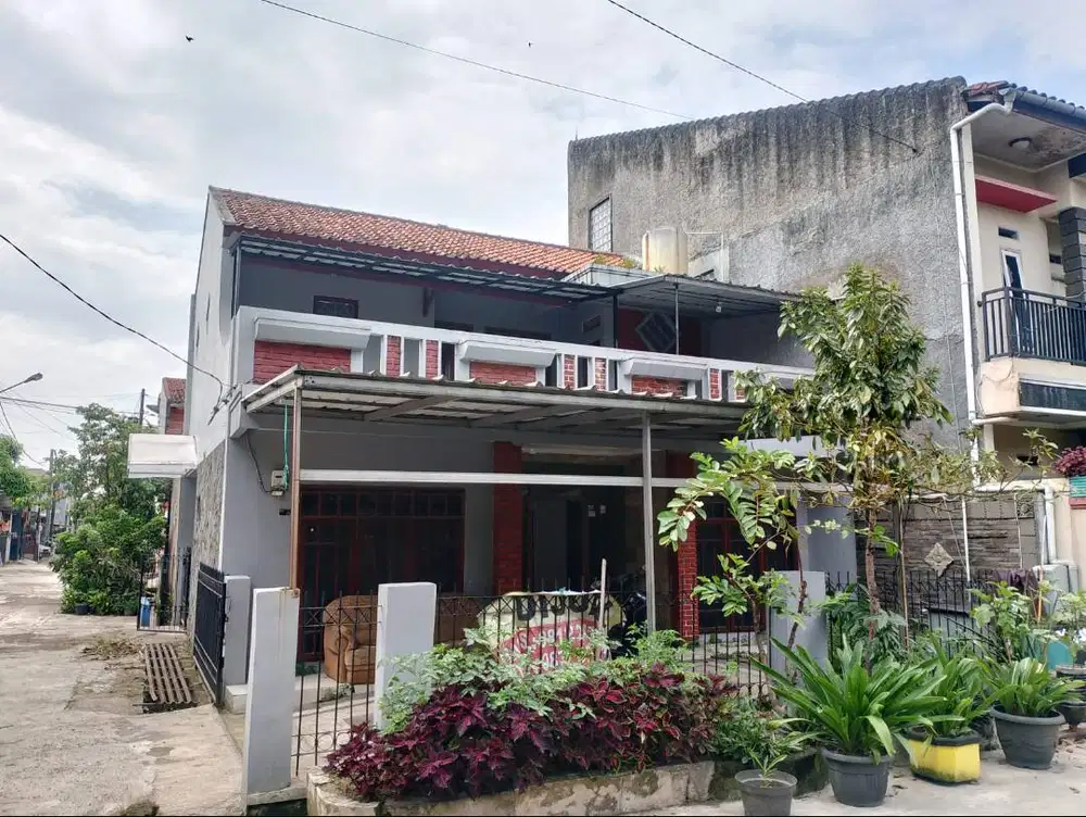 Rumah Terawat Di komplek GBA Bojongsoang, Buah Batu, Bandung