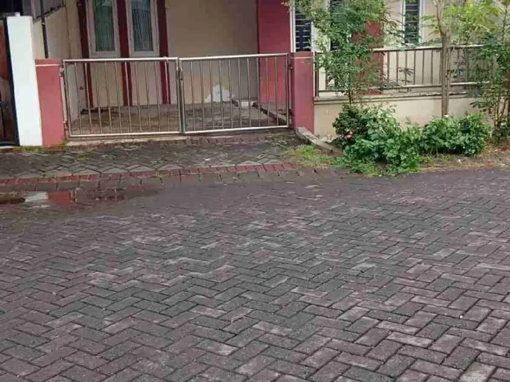 Disewakan rumah cantik dan asri 1 lantai Grand Deltasari Waru