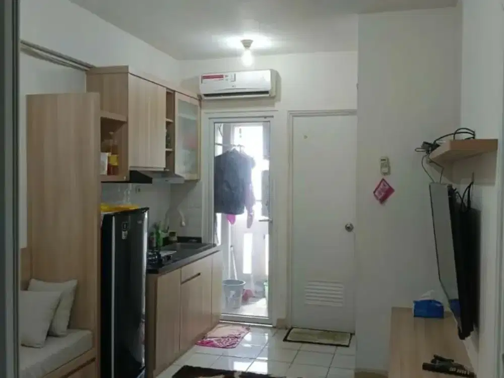 The green pramuka aprtment city unit 2 BR full furnished tower bagus