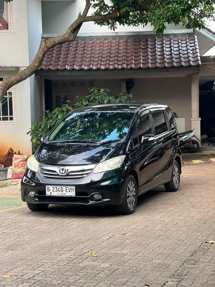 Honda Freed 2013 Bensin