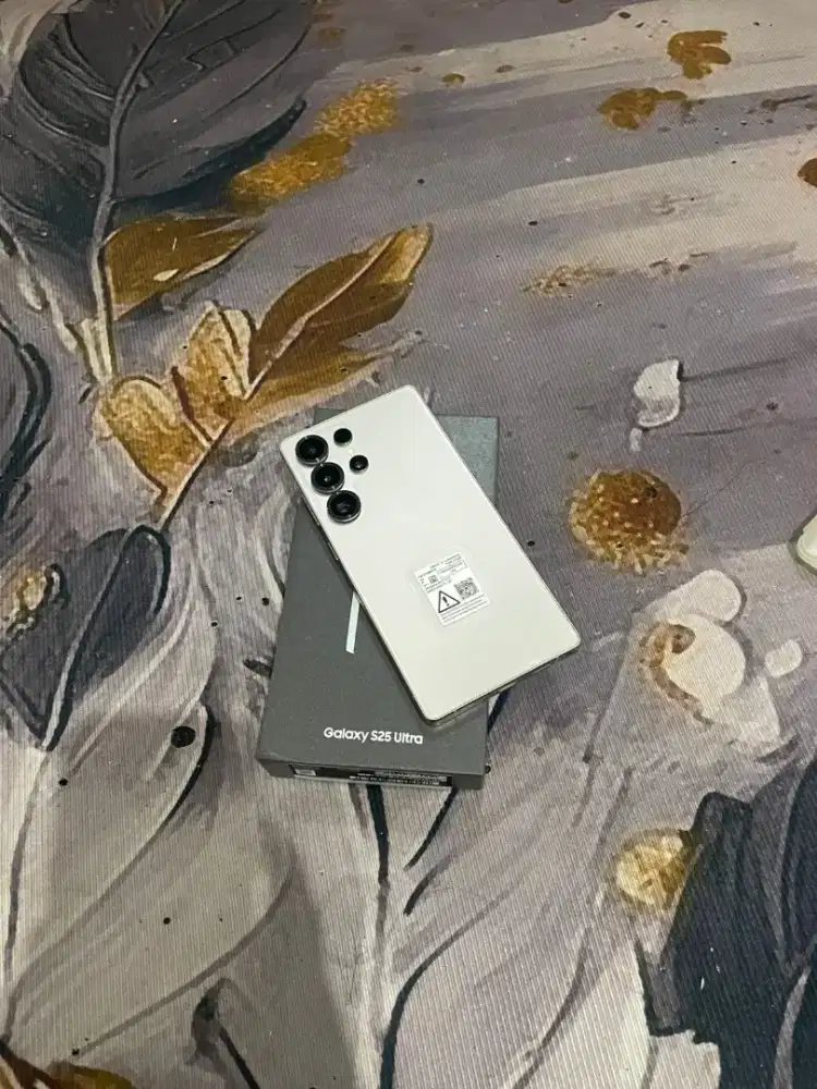 Samsung S25 ultra 5g 12/512 gb