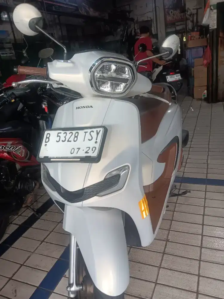 HONDA STYLO ABS 2024  MULUS (KM 27RB BAN TEMBUS)