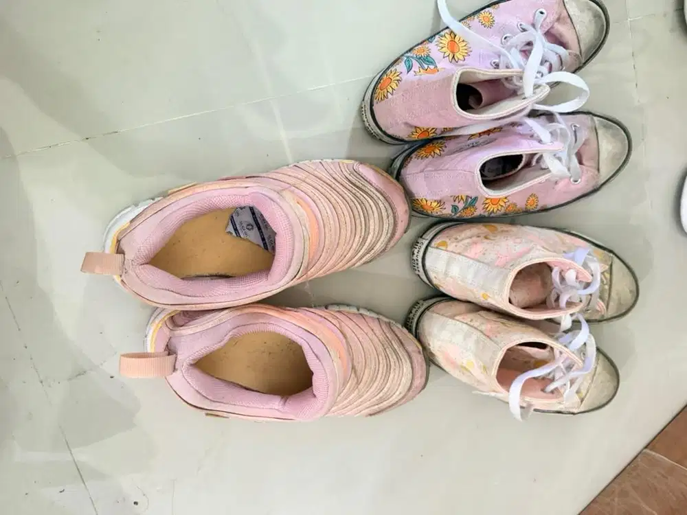 Sepatu anak pink merk converse n adidas original