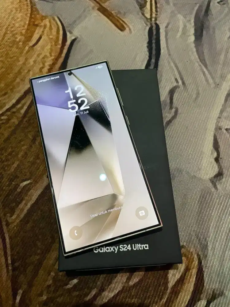 Samsung S24 ultra 5g 12/256 gb