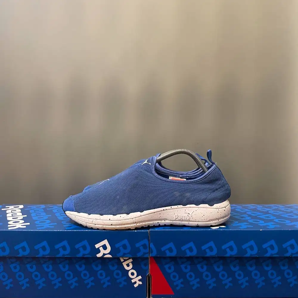 41 - Sepatu Lari Runing Puma Slip On Bekas Second