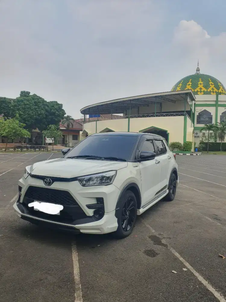 Toyota Raize Turbo TSS Two tone SUPER LOW KM 2021
