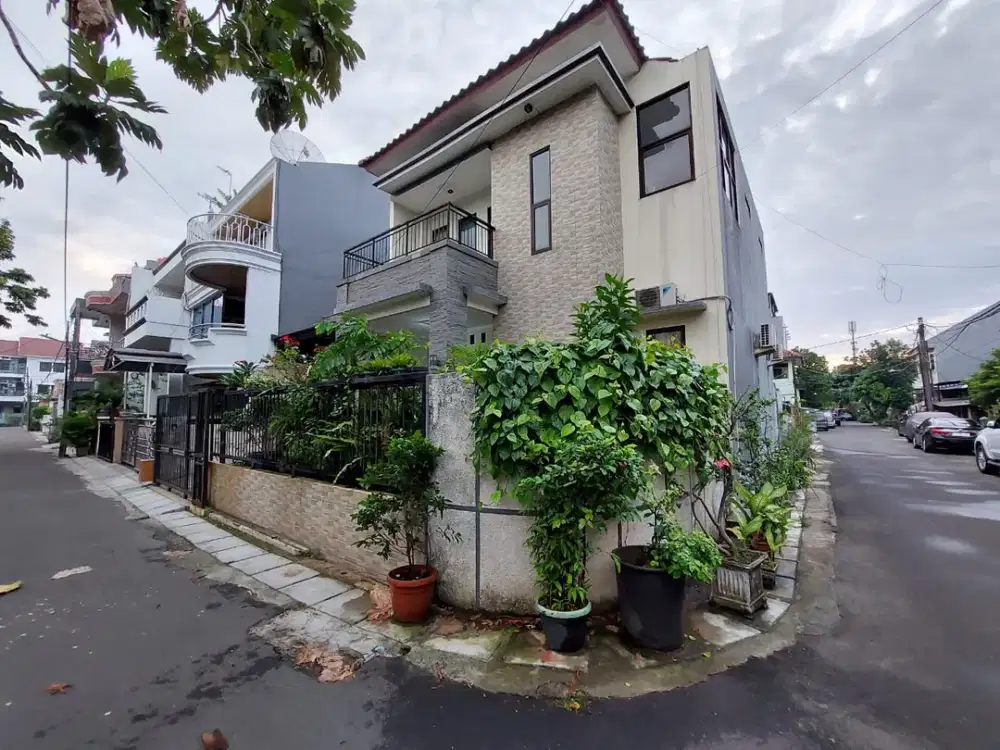 Dijual rumah hook Kelapa Gading Jakarta Utara