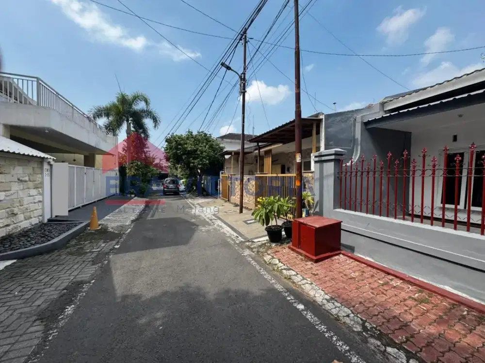 Dijual Rumah Strategis 4 KT Dekat Universitas Brawijaya Malang