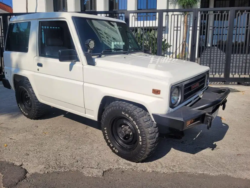 Daihatsu Taft GT 4x4 Putih Manual 1986 Mulus