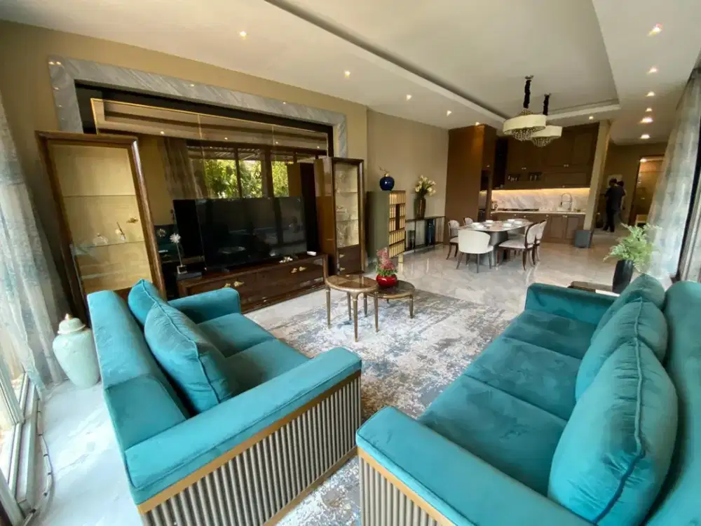 Dijual Rumah Mewah3 Lantai Siap Huni di Simprug Golf Jakarta Selatan