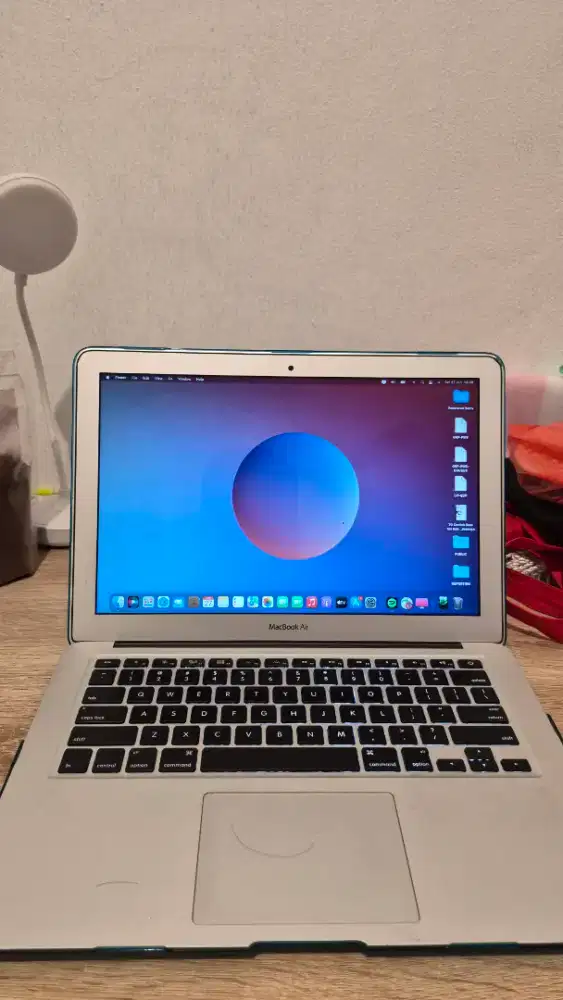 WTS JUAL SANTAI MACBOOK AIR 13 2017 128GB