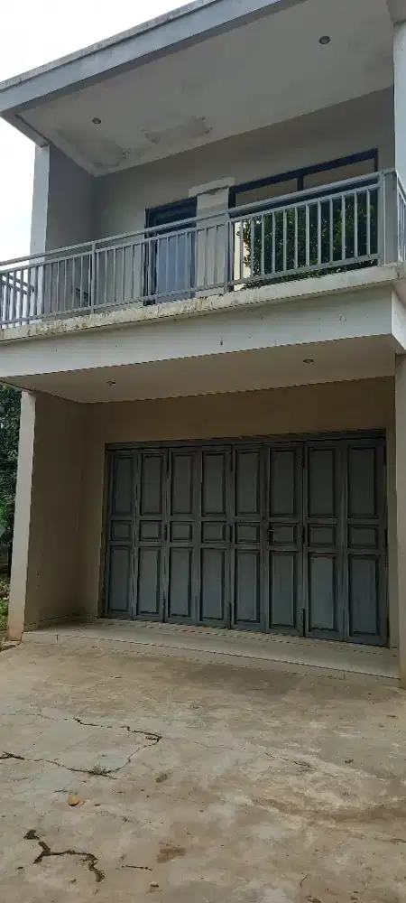 Disewakan Bangunan 2 Lantai