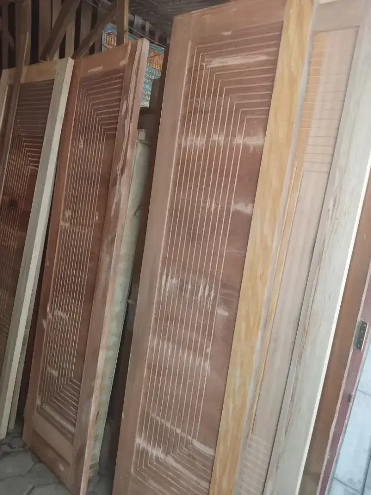 Pintu minimalis nya ready dari kayu bekas kamper oven berkualitas