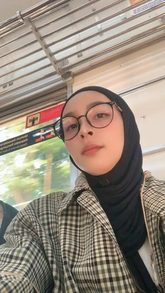 Cari kerja halal apa aja deh