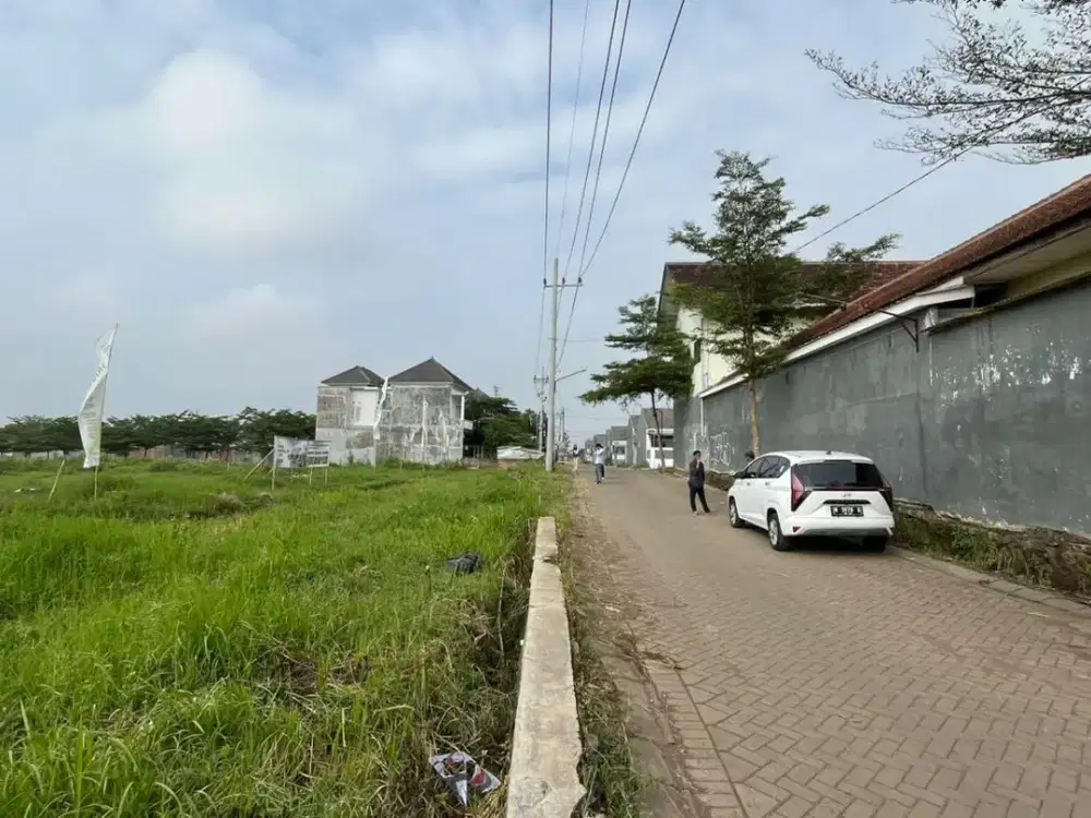 di jual kavling tanah dekat cyber mall bandulan