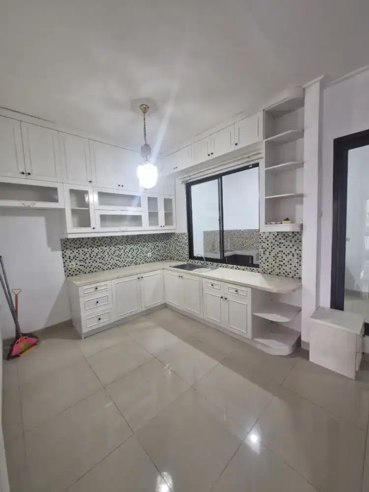 Dijual Cepat Rumah Casa Jardin Siap Huni 8x15