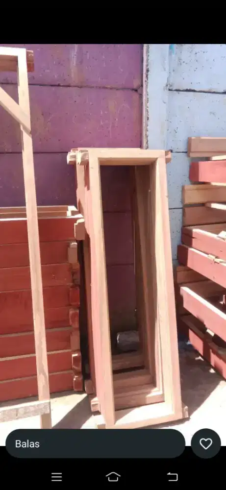 Kusen pintu nya ready dari kayu bekas meranti oven berkualitas