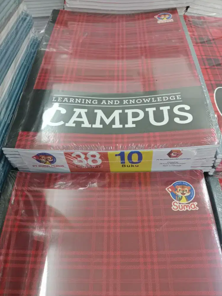 Buku tulis kampus besar