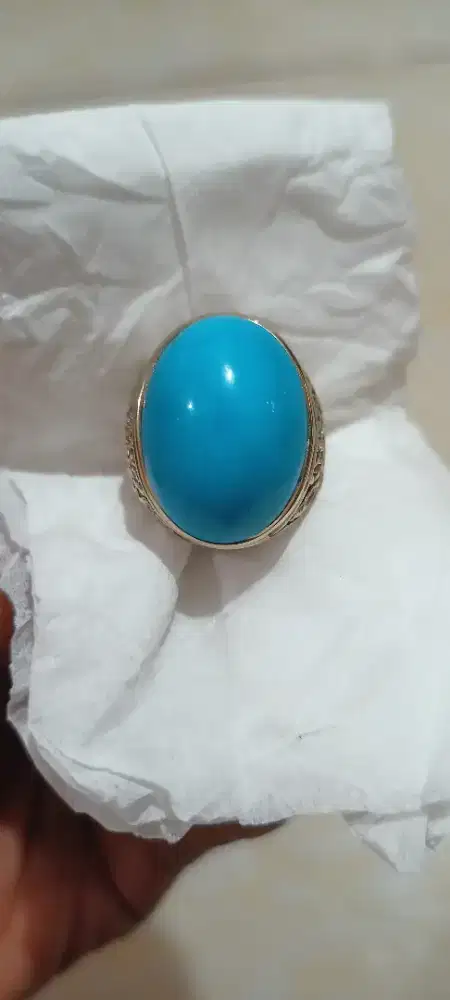 Pirus Persia Polos lawasan mewah