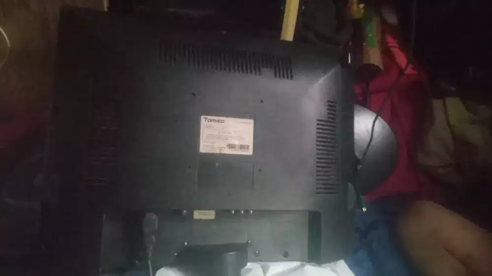 Gan saya mau jual TV 17 in layar data