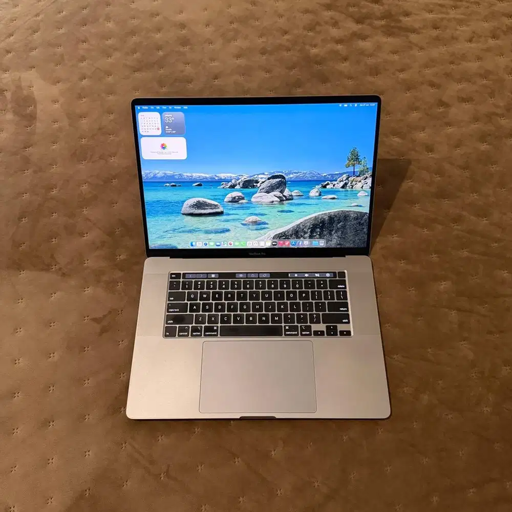 Macbook Pro 2019 16 inch i7 16/512 Like New