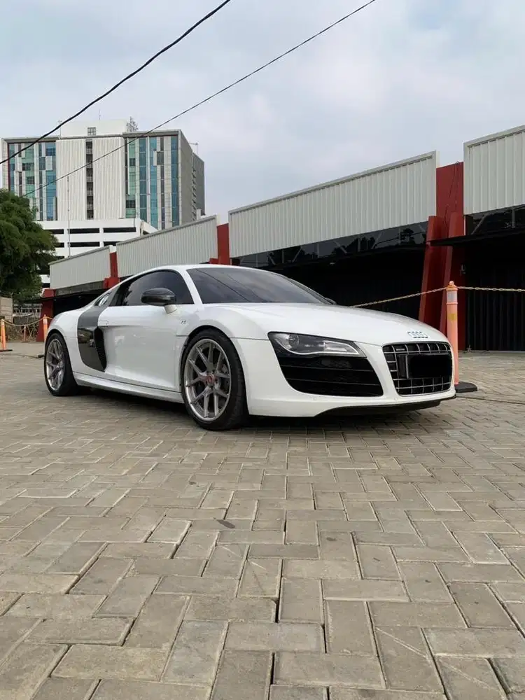 AUDI R8 COUPE V10 5.2 FSI