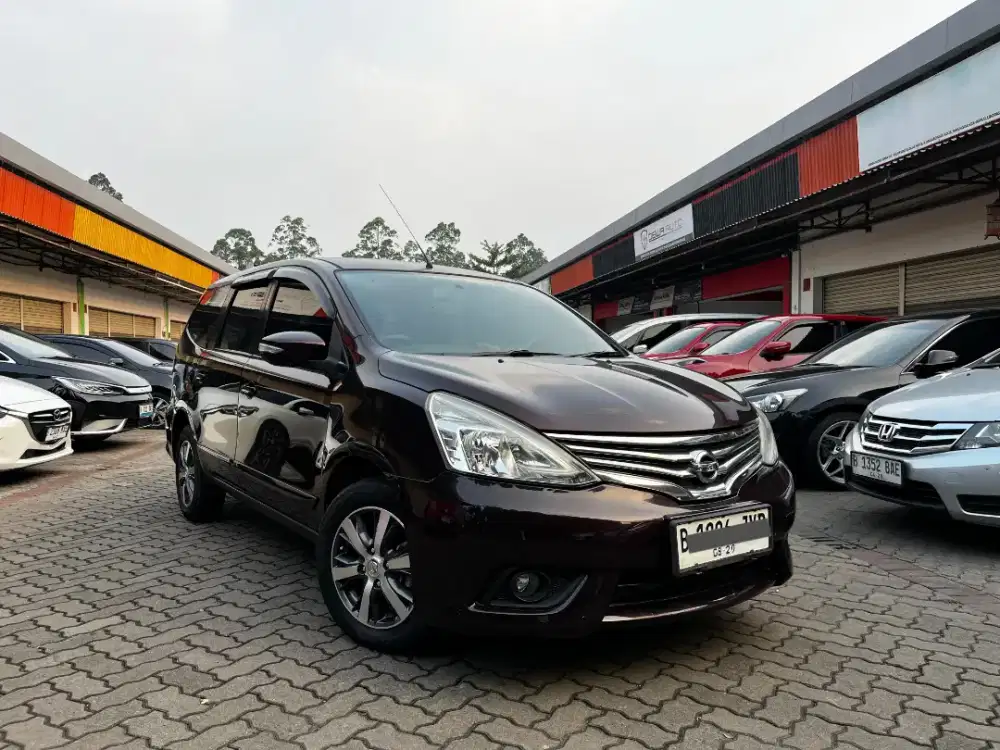 NISSAN GRAND LIVINA XV AT 2017 FACELIFT NEW MODEL RED MAROON