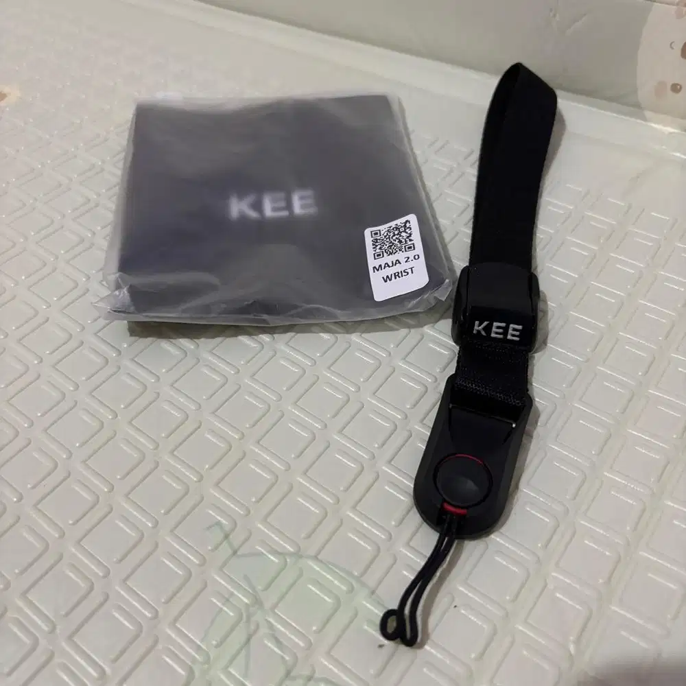 STRAP KAMERA KEE - Maja 2.0 (like new)