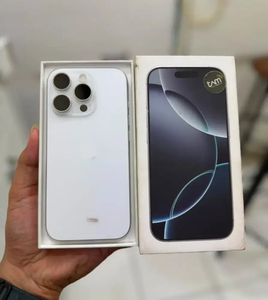 SECOND IPHONE 16 PRO 256GB Garansi Resmi iBox