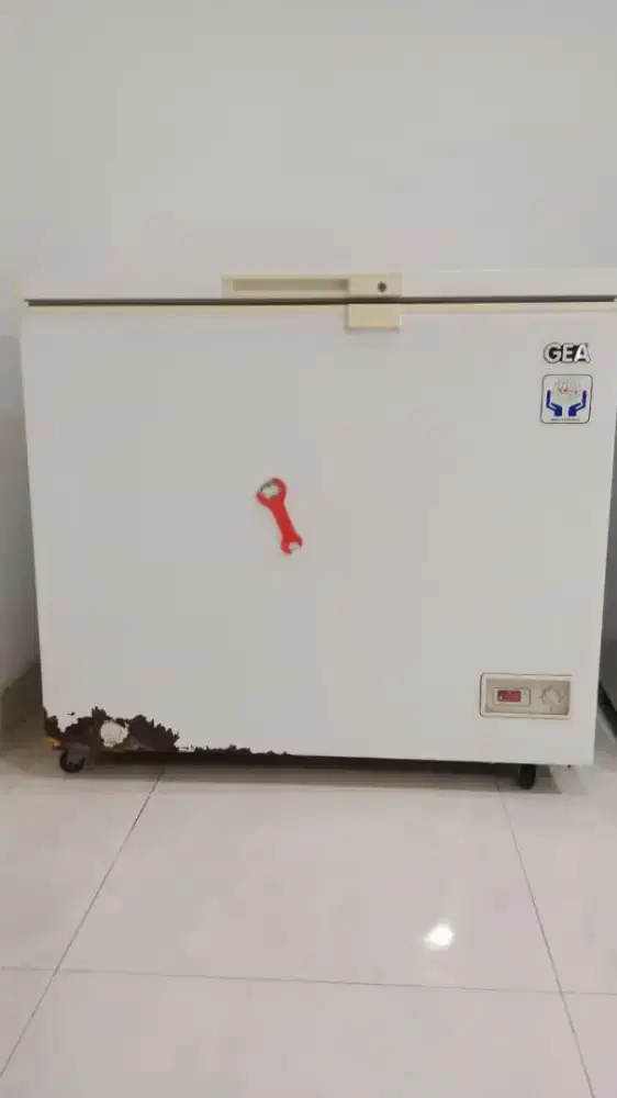 Dijual Chest Freezer Brand GEA AB 210