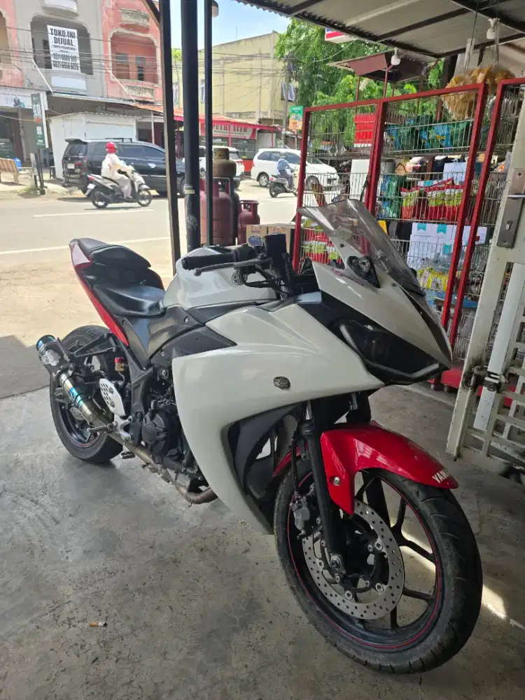 Yamaha r25 2016 akhir