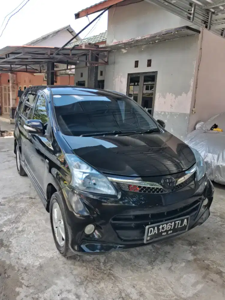 Veloz 2011 autometic