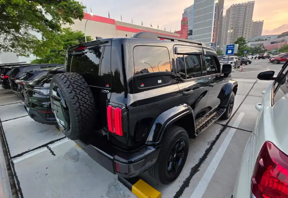 Tank 300 bensin hybrid 4x4, full el3ktrik, odo rendah 5ribuan, plat B