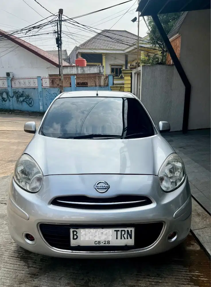 Nissan March 2013 Bensin