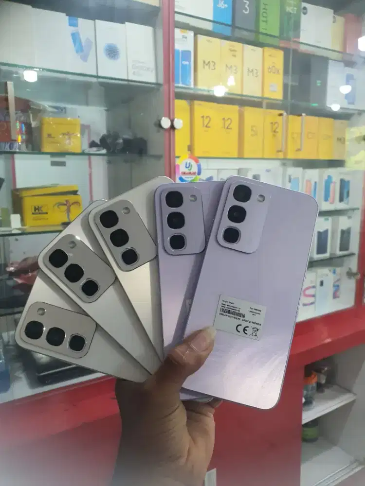 Realme c100 6/128 mlus lengkap batrai jumbo 8000 mah