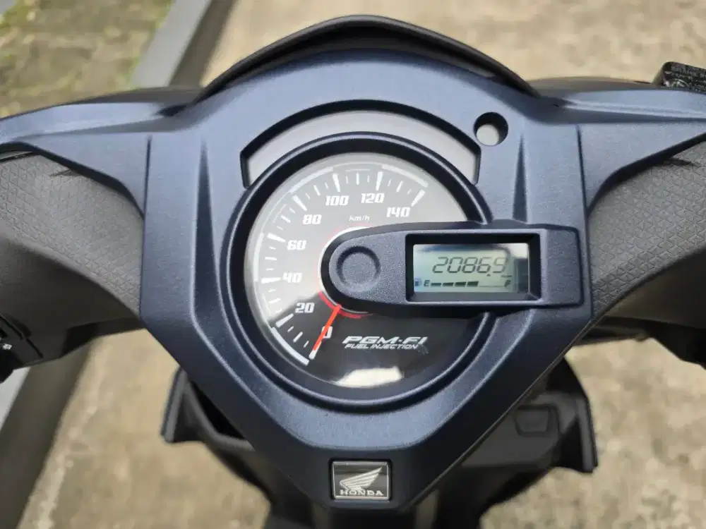 HONDA BEAT DELUXE SMARTKEY 2025 KILOMETER 2Rb