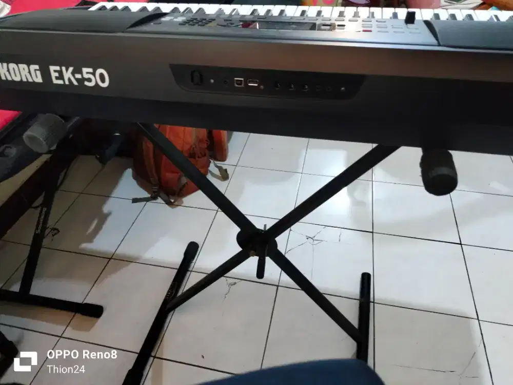 Keyboard merk Korg EK 50 second